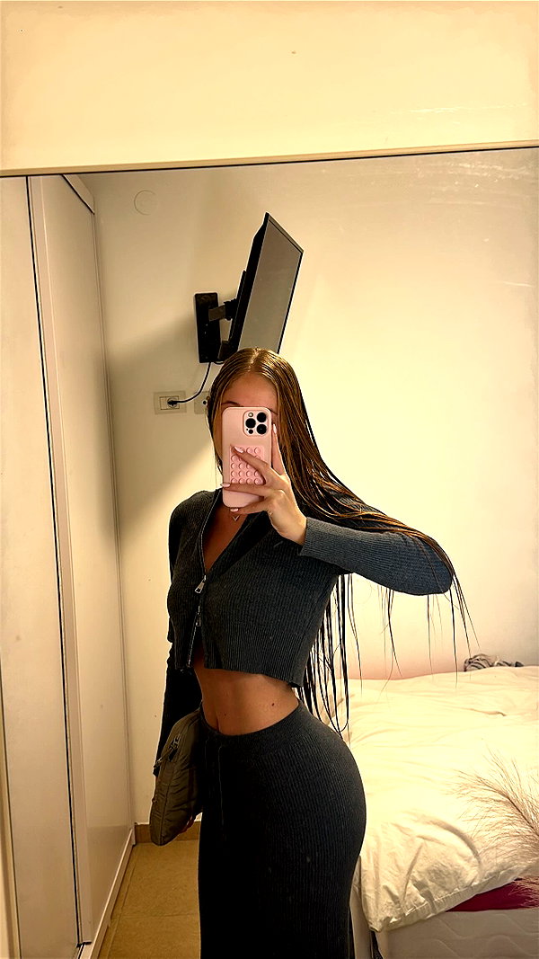 shani.zeltzer instagram image archive image