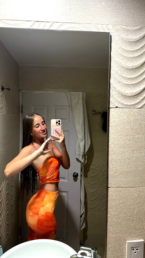 shani.zeltzer instagram image archive image