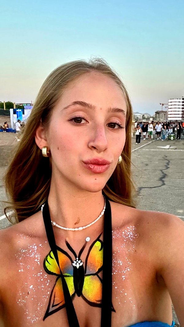 shani.zeltzer instagram image archive image