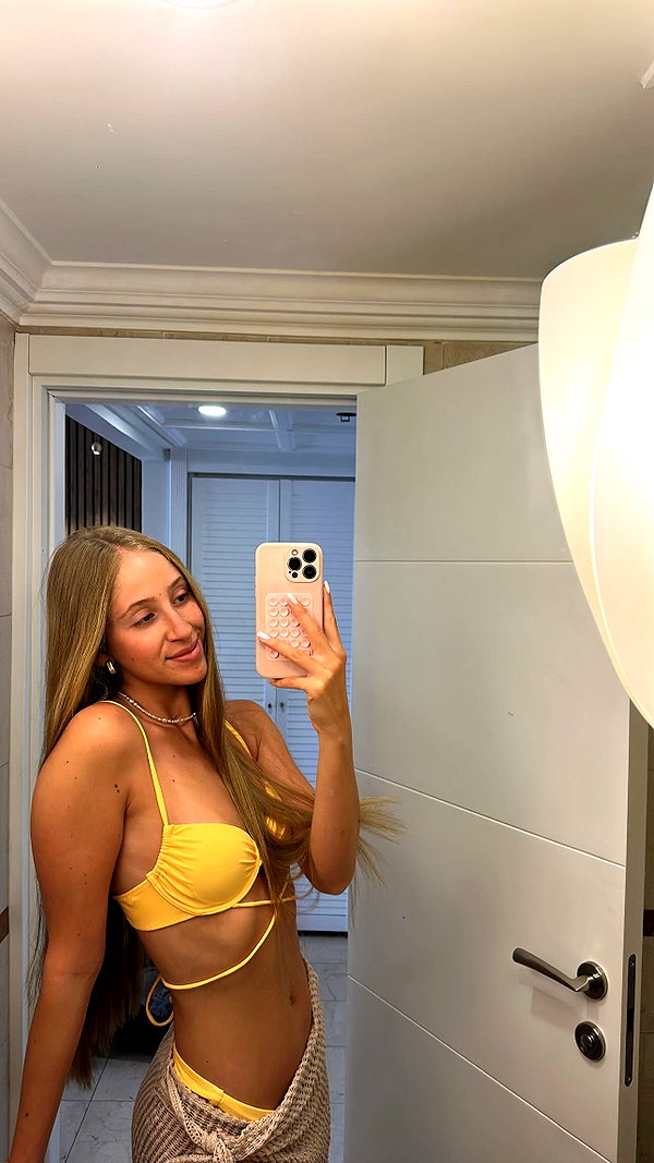 shani.zeltzer instagram image archive image