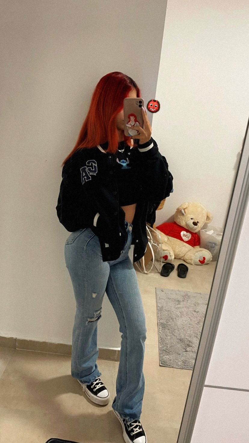 shanidahan7 instagram image archive image