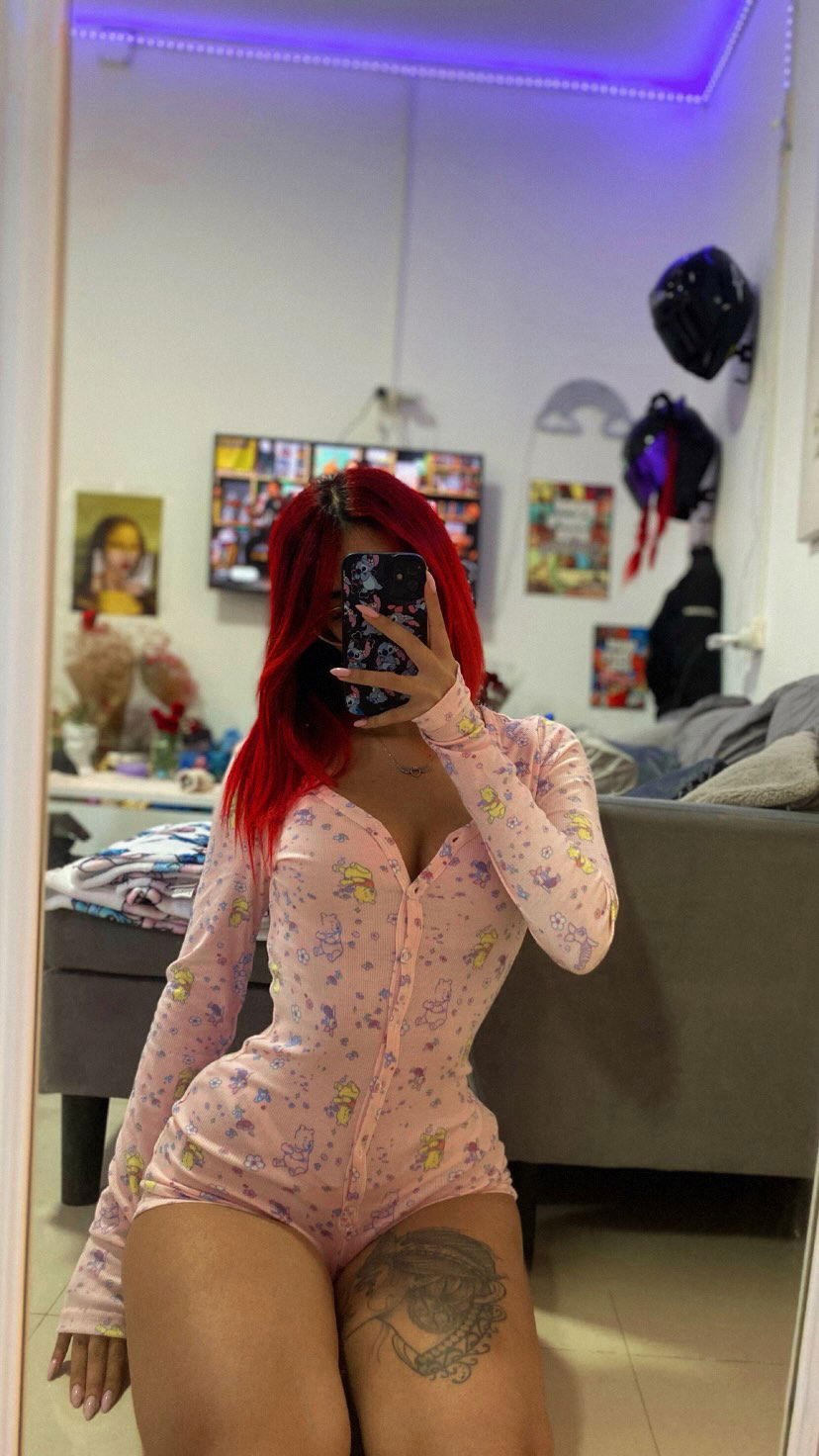 shanidahan7 instagram image archive image