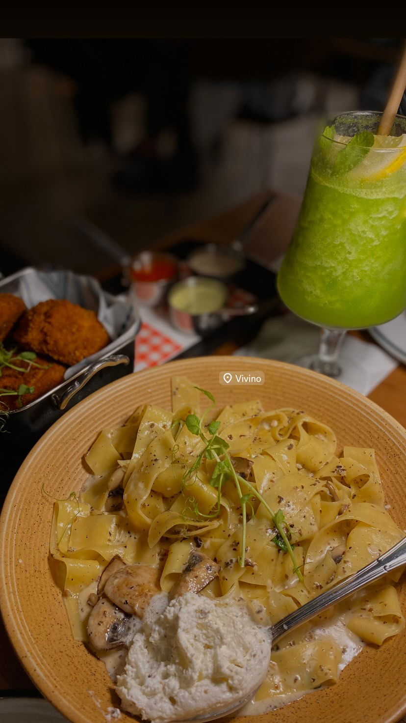 shanidahan7 instagram image archive image