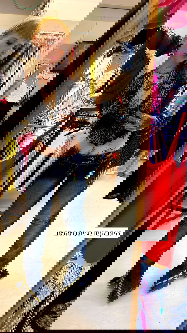 shanikaneko image ~ Altpins