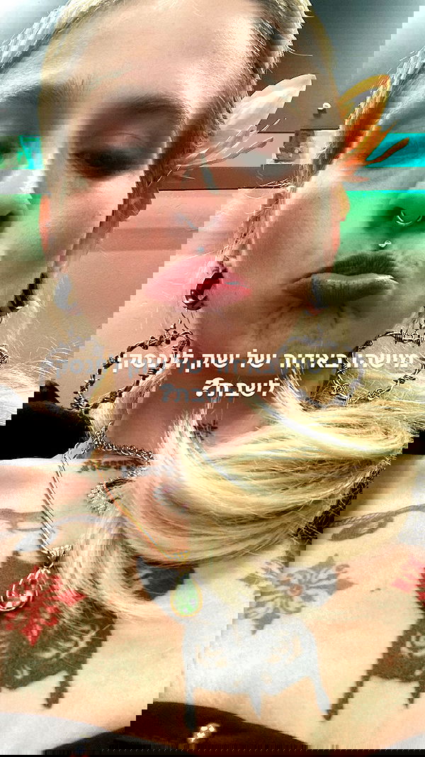 shanikaneko image ~ Altpins