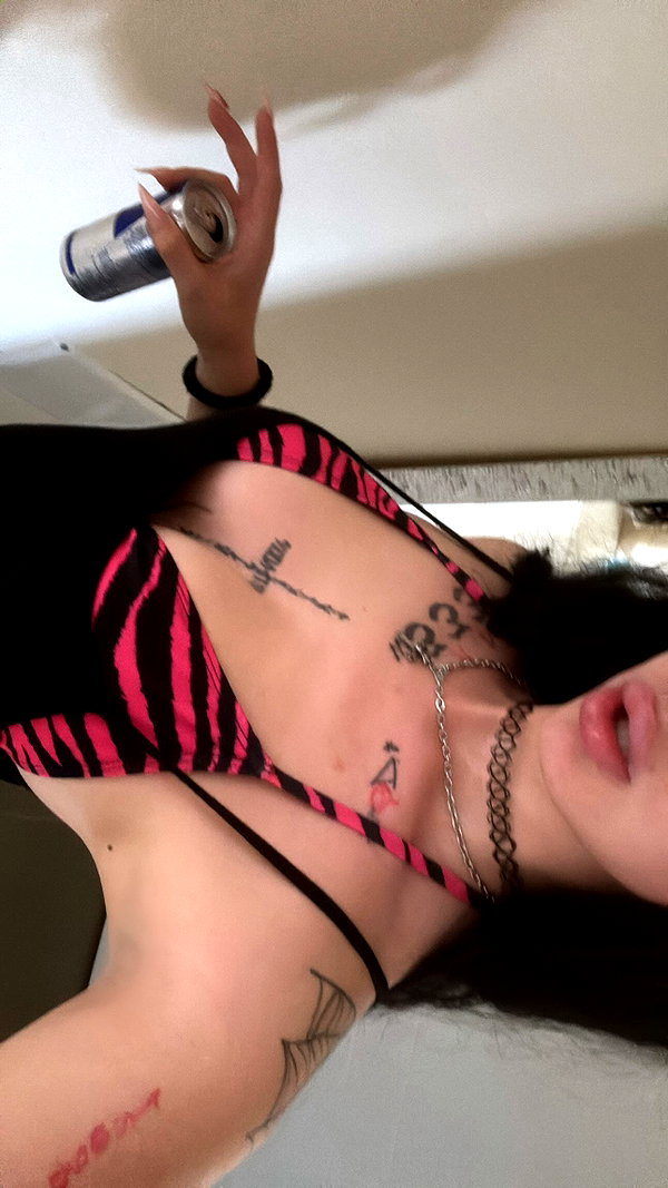 shawtysuzi instagram image archive image