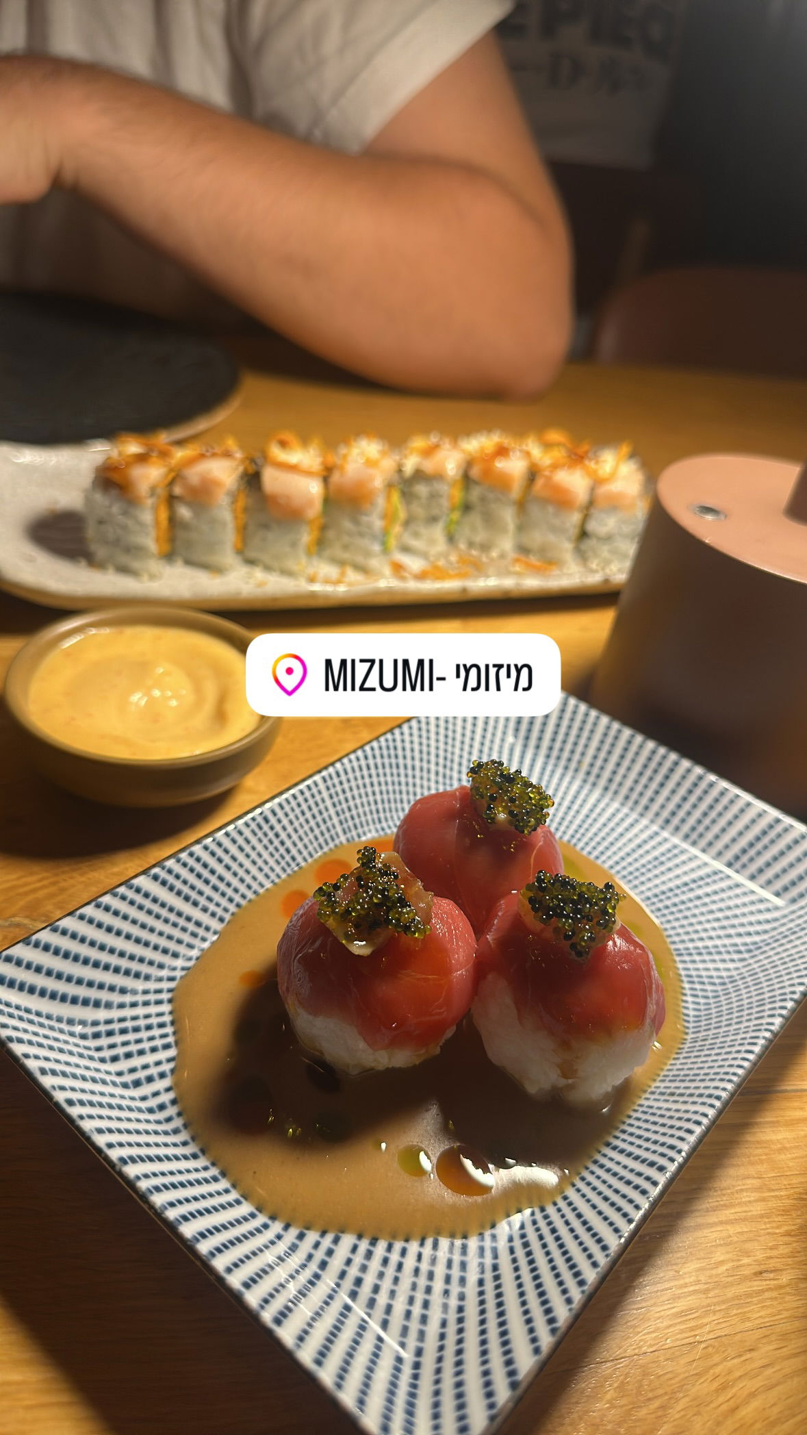 shelly_.mor instagram image archive image