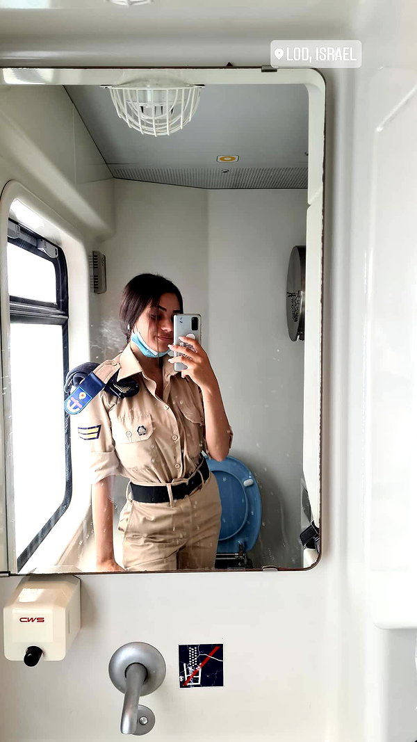 shelly_roberin instagram image archive image