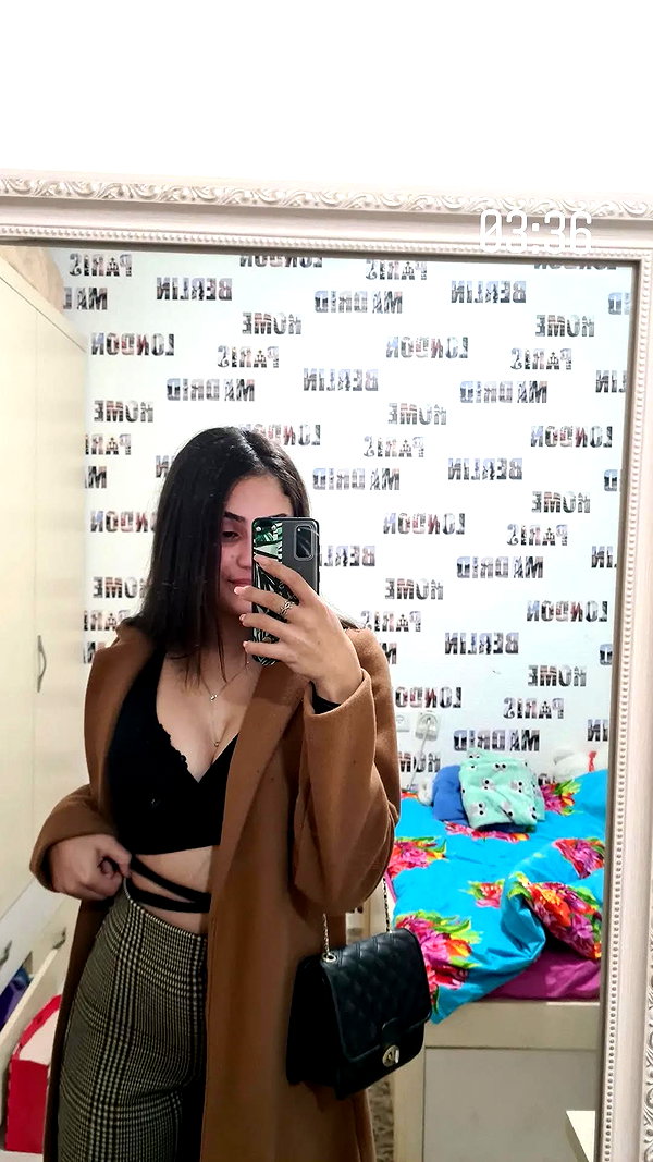 shelly_roberin instagram image archive image