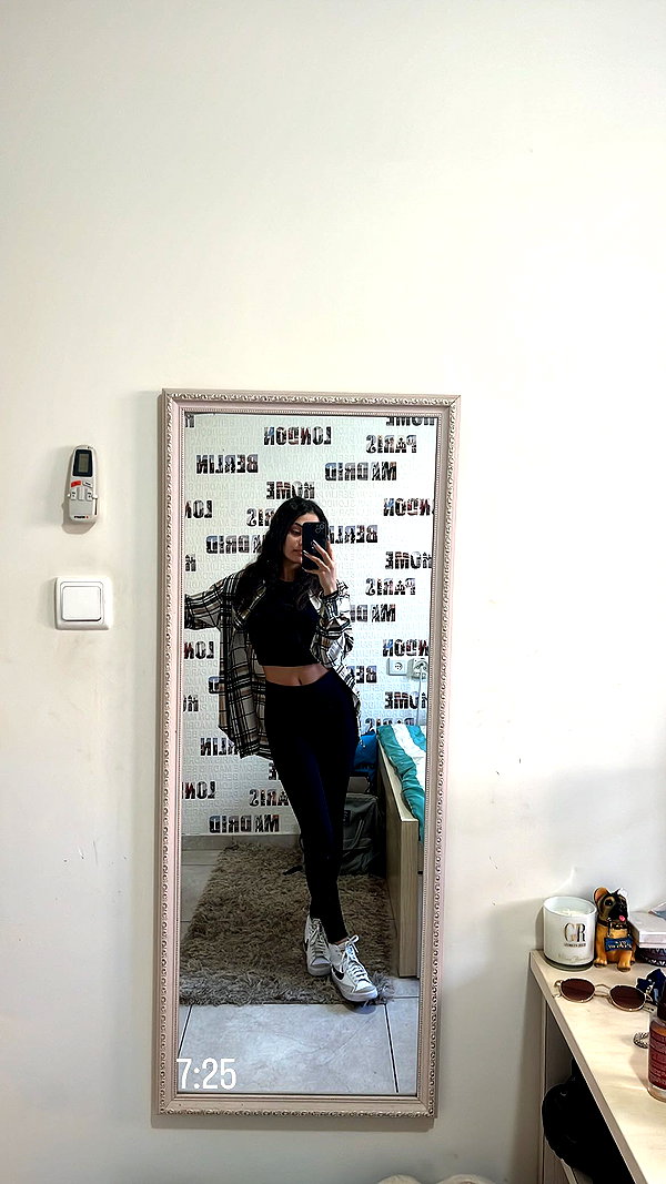 shelly_roberin instagram image archive image
