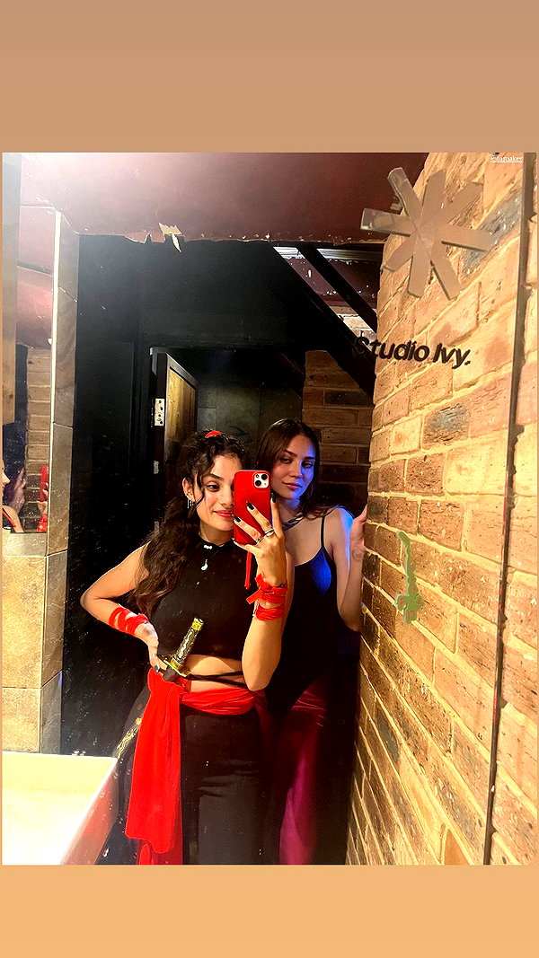 shelly_roberin instagram image archive image