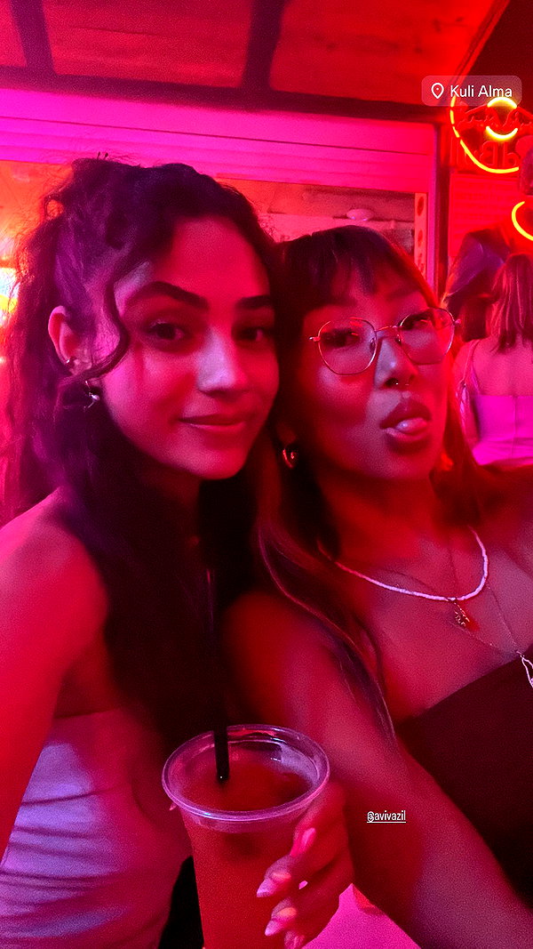 shelly_roberin instagram image archive image