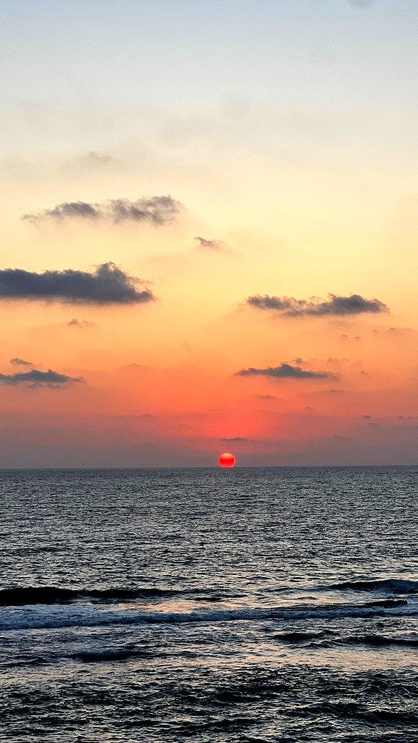 shira_or_adar_ instagram image archive image