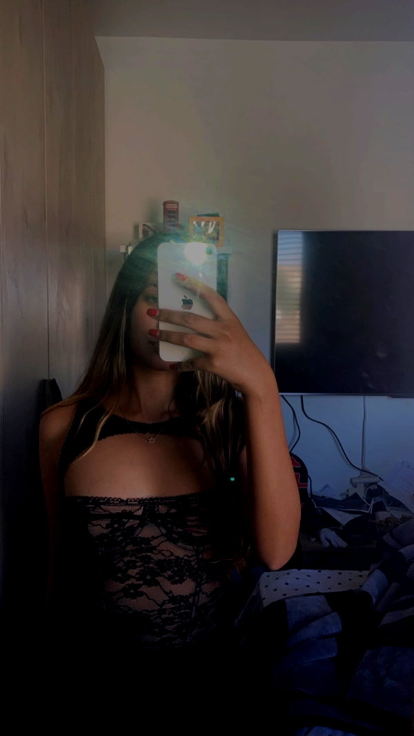 sivan_m22 instagram image archive image