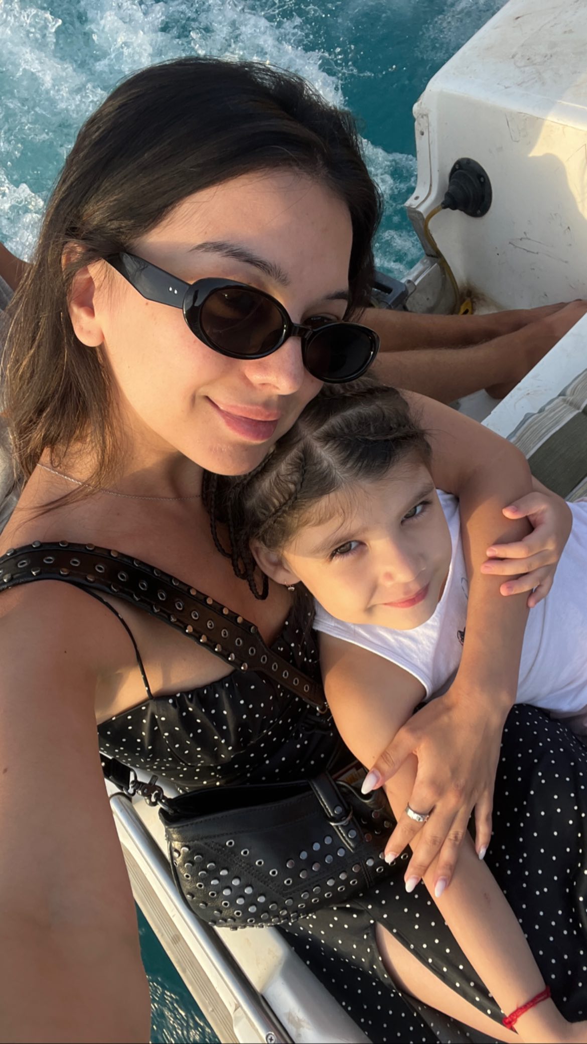 siyamore_ instagram image archive image