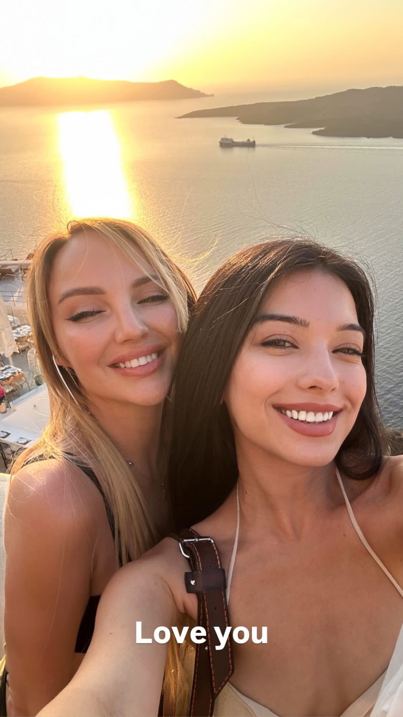 siyamore_ instagram image archive image