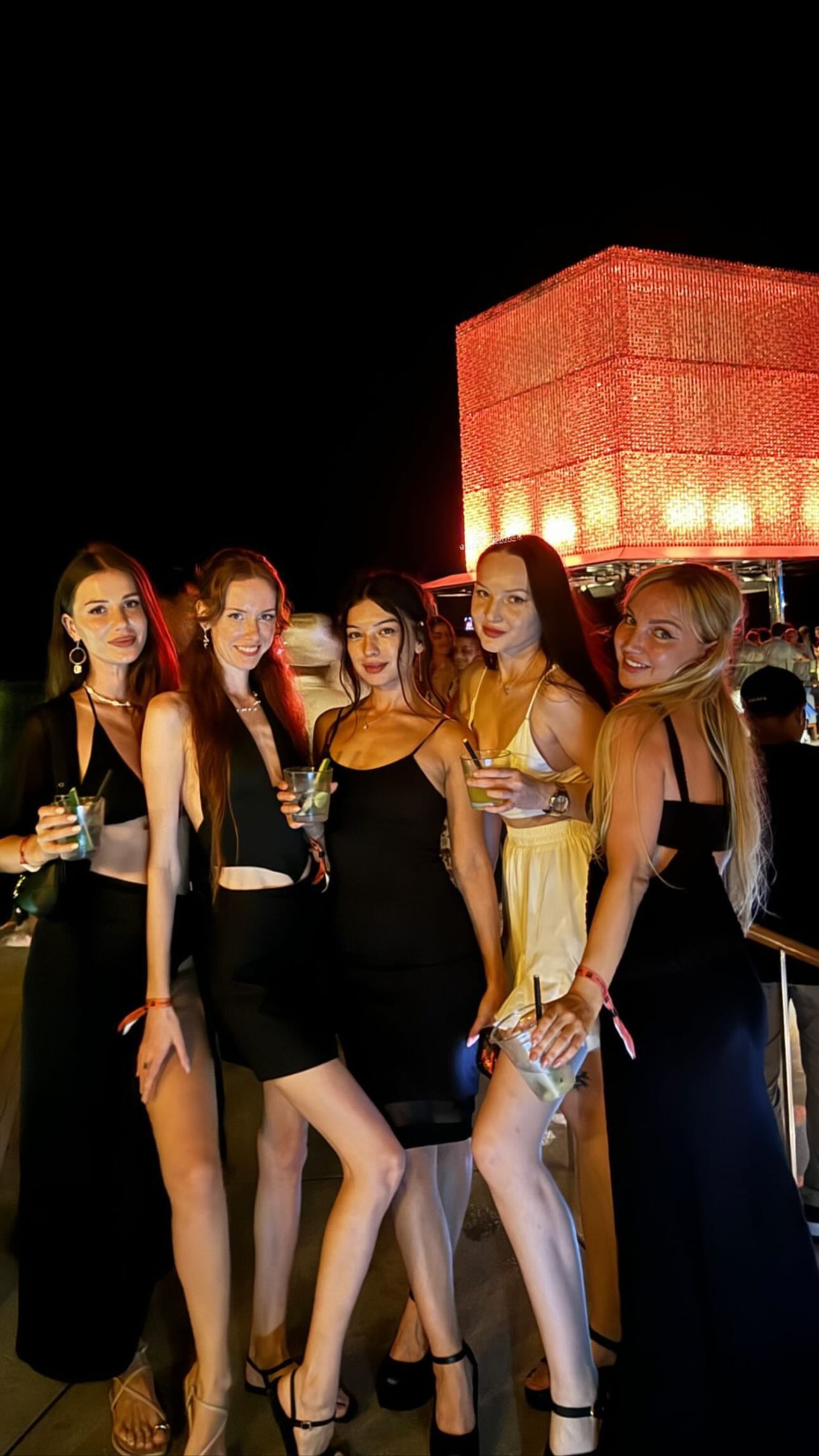 siyamore_ instagram image archive image