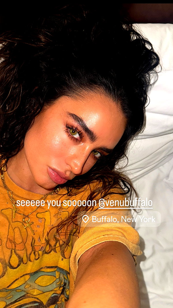 sommerray instagram image archive image