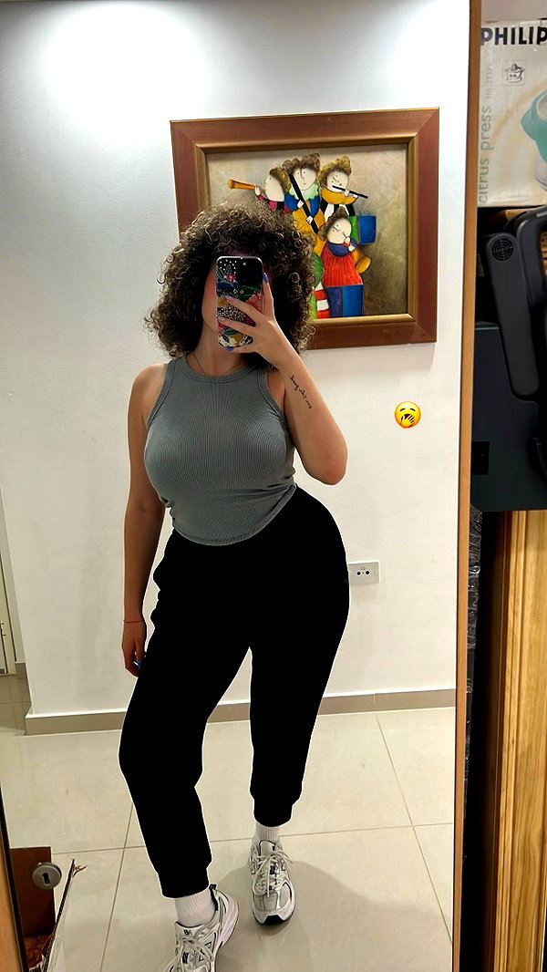 sonia.v._ instagram image archive image