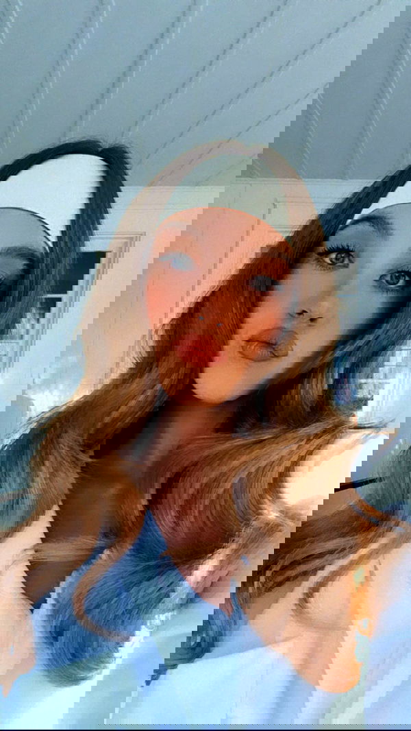 sydney_sweeney image ~ Altpins