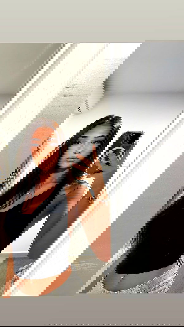 taisiamiron_ taisiamiron_ archive image