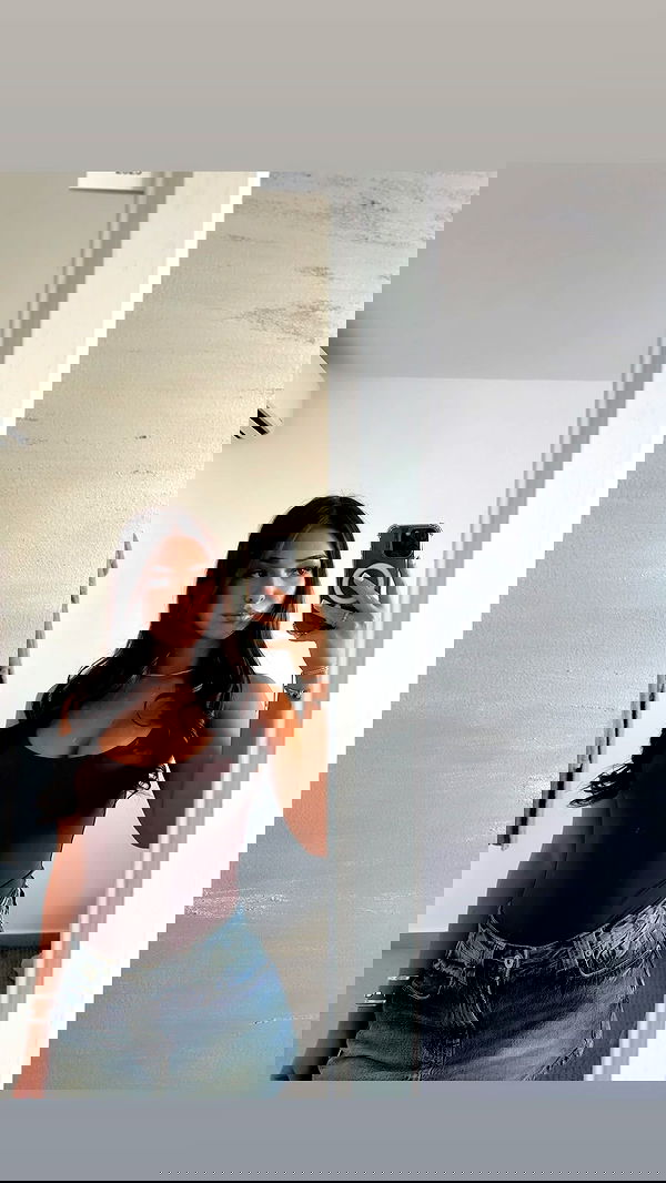 taisiamiron_ taisiamiron_ archive image