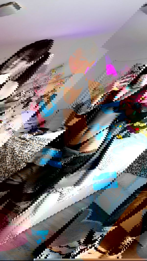 tiffanobi tiffanobi archive image