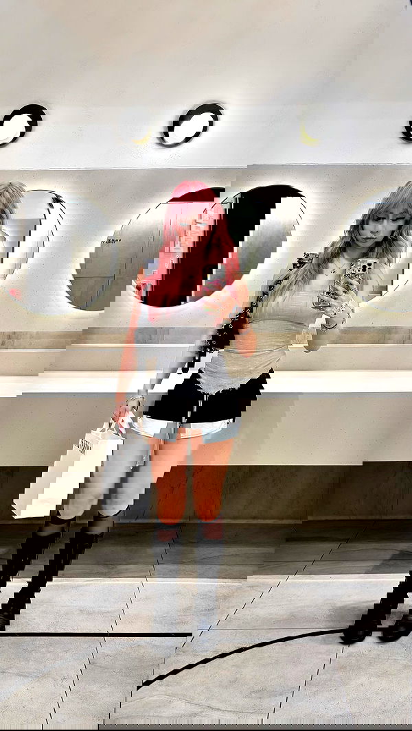 tiffanobi tiffanobi archive image