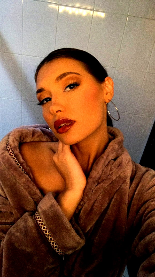 tori_t96 instagram image archive image