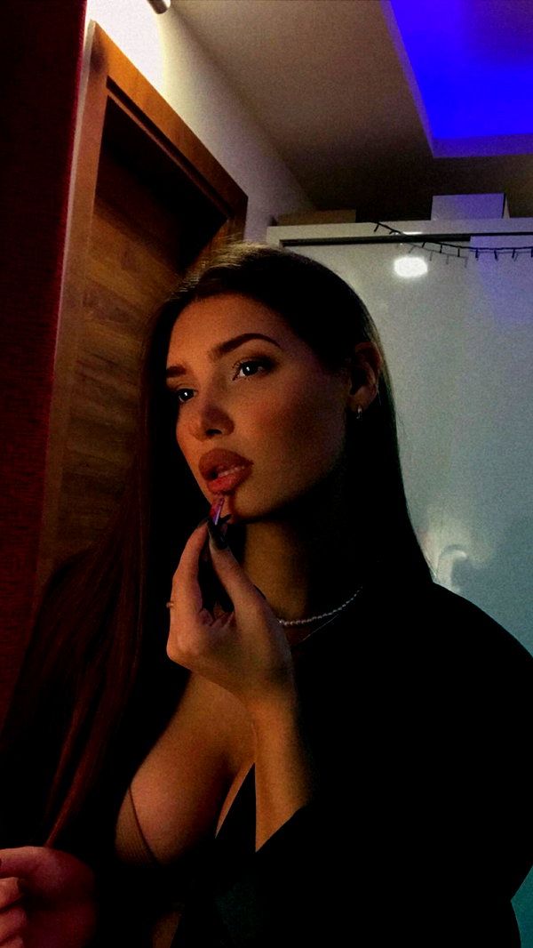 tori_t96 instagram image archive image