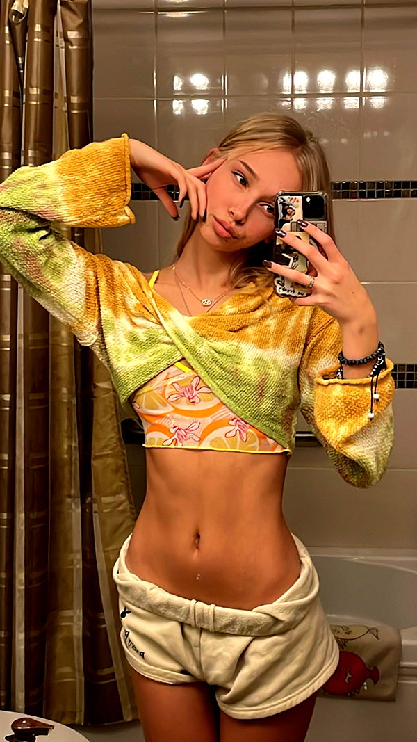umitsbeee instagram image archive image
