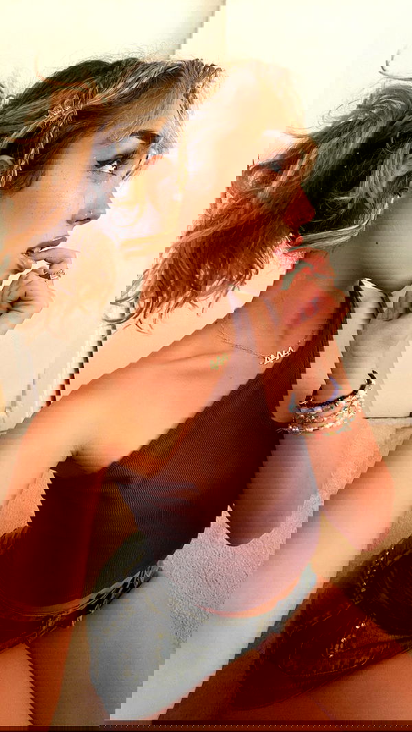 v.qx v.qx archive image