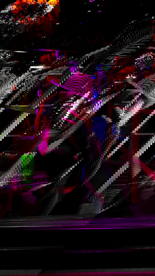 v.qx v.qx archive image