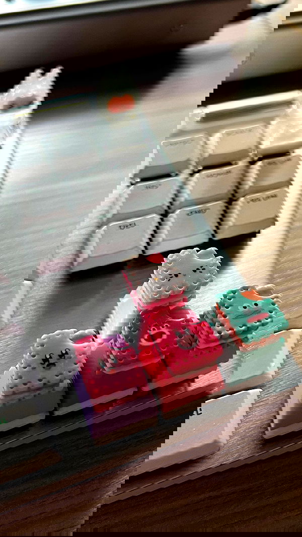 v33froggy image ~ Altpins