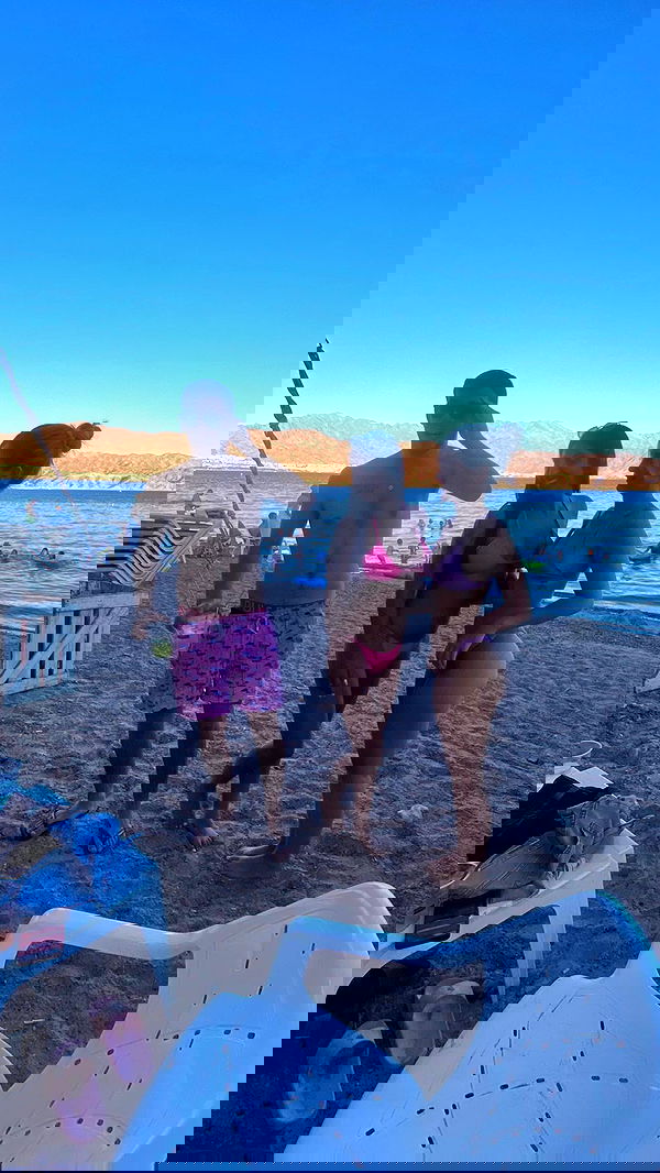 valeria_lukin valeria_lukin archive image