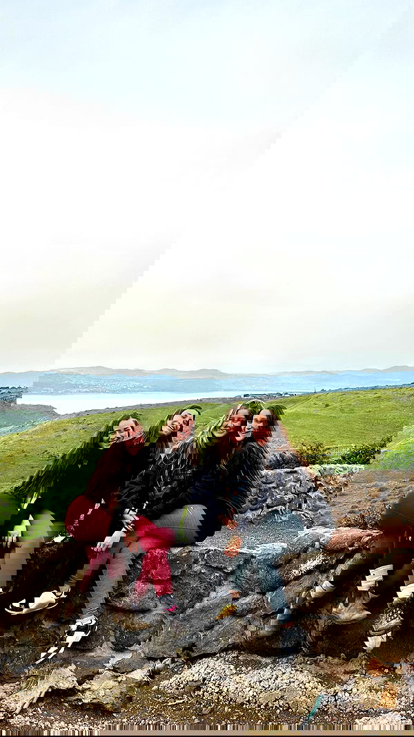 valeria_lukin valeria_lukin archive image