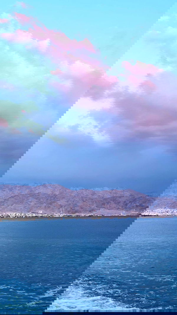 valeria_lukin valeria_lukin archive image