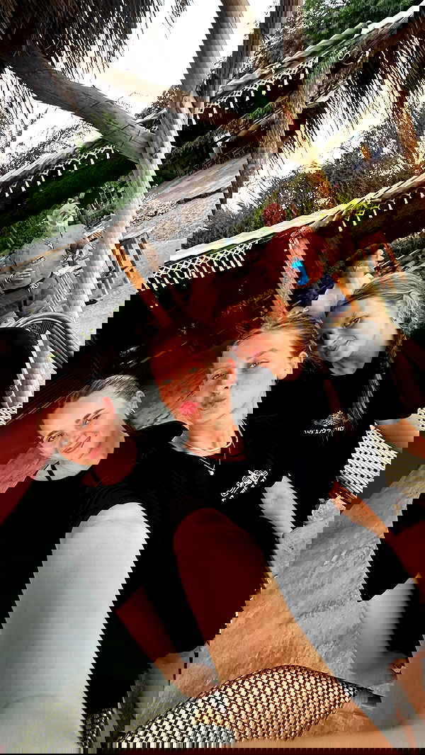 valeria_lukin valeria_lukin archive image