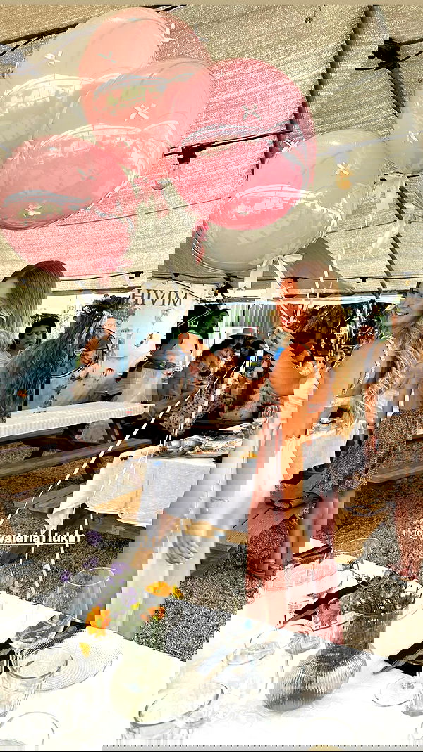 valeria_lukin valeria_lukin archive image