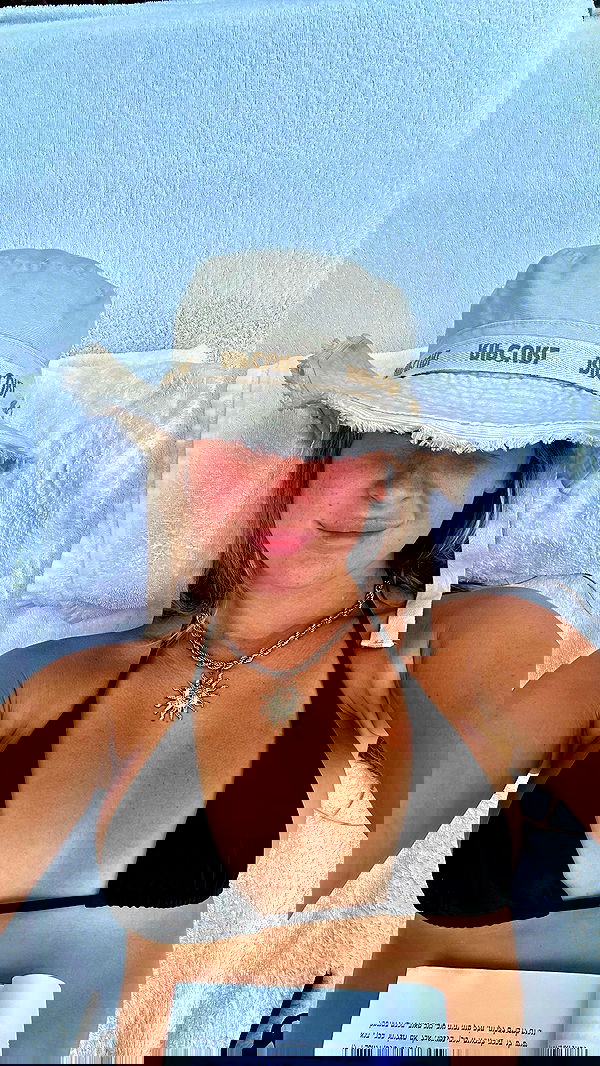 valeria_lukin valeria_lukin archive image