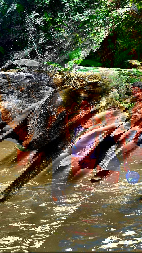 valeria_lukin valeria_lukin archive image