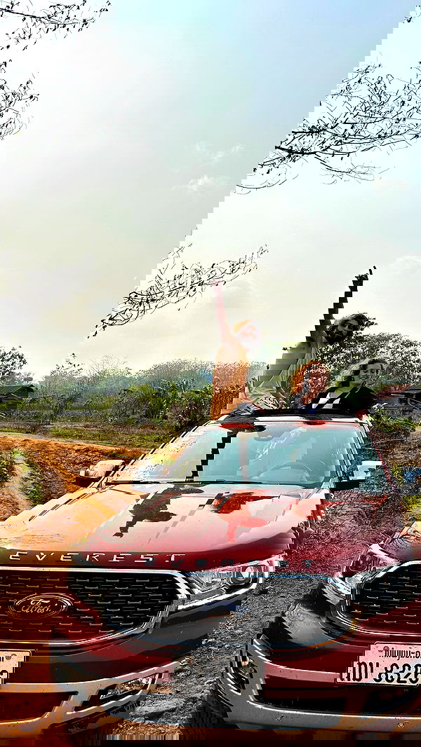 valeria_lukin valeria_lukin archive image