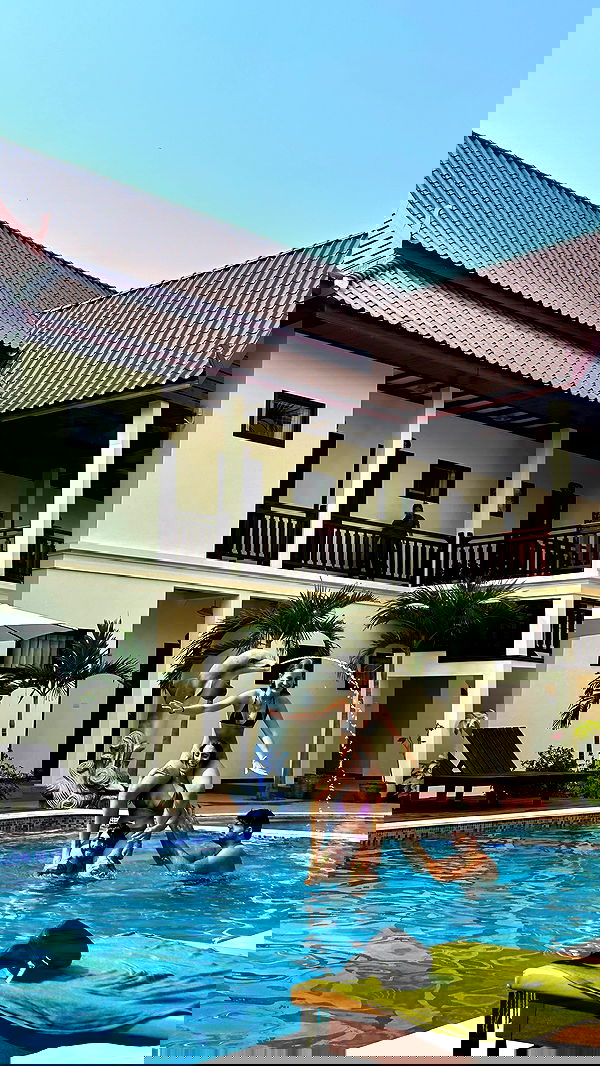 valeria_lukin valeria_lukin archive image