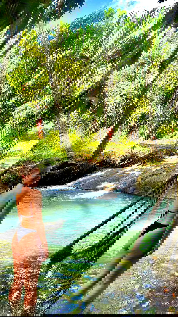 valeria_lukin valeria_lukin archive image