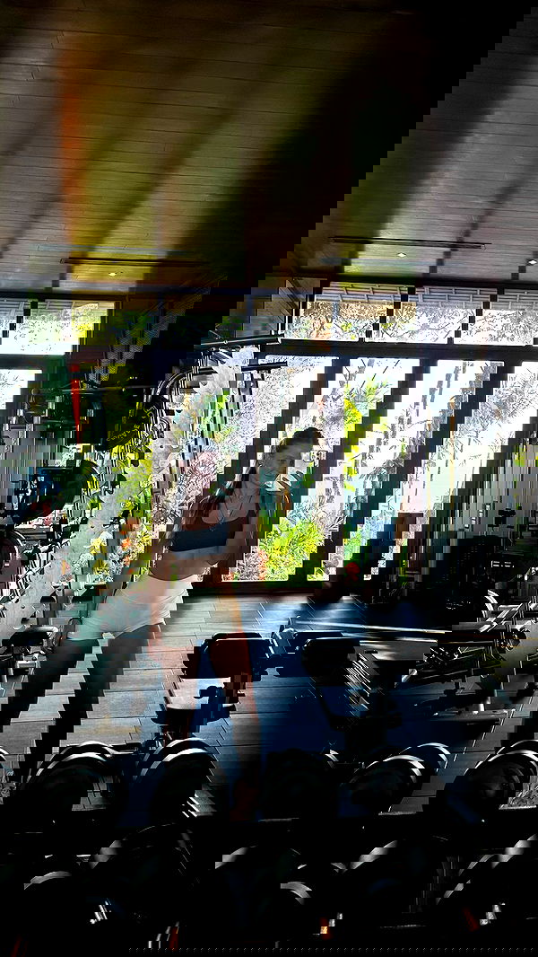 valeria_lukin valeria_lukin archive image