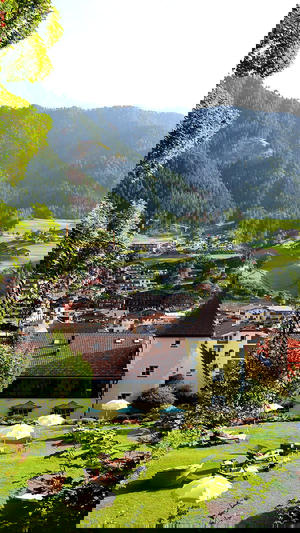 valeria_lukin valeria_lukin archive image