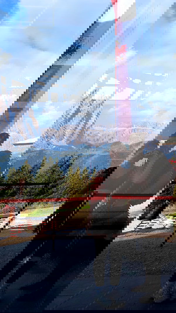 valeria_lukin valeria_lukin archive image