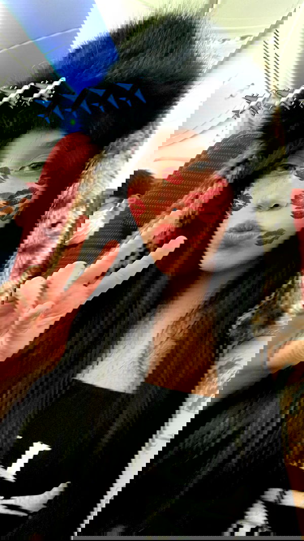 vanessa.julienne image ~ Altpins