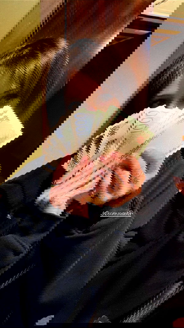 vanessa.julienne image ~ Altpins