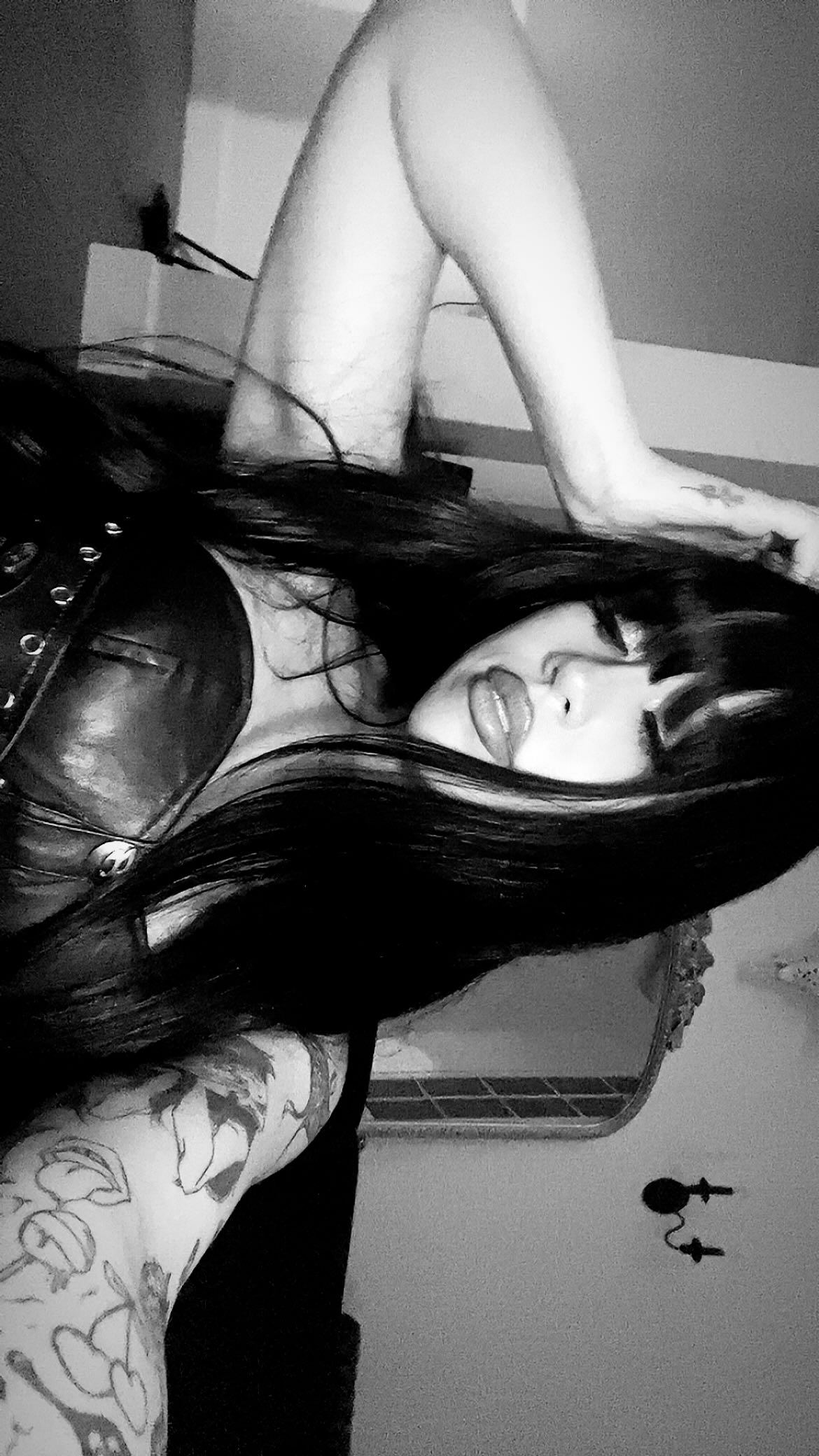 vanessa.julienne instagram image archive image